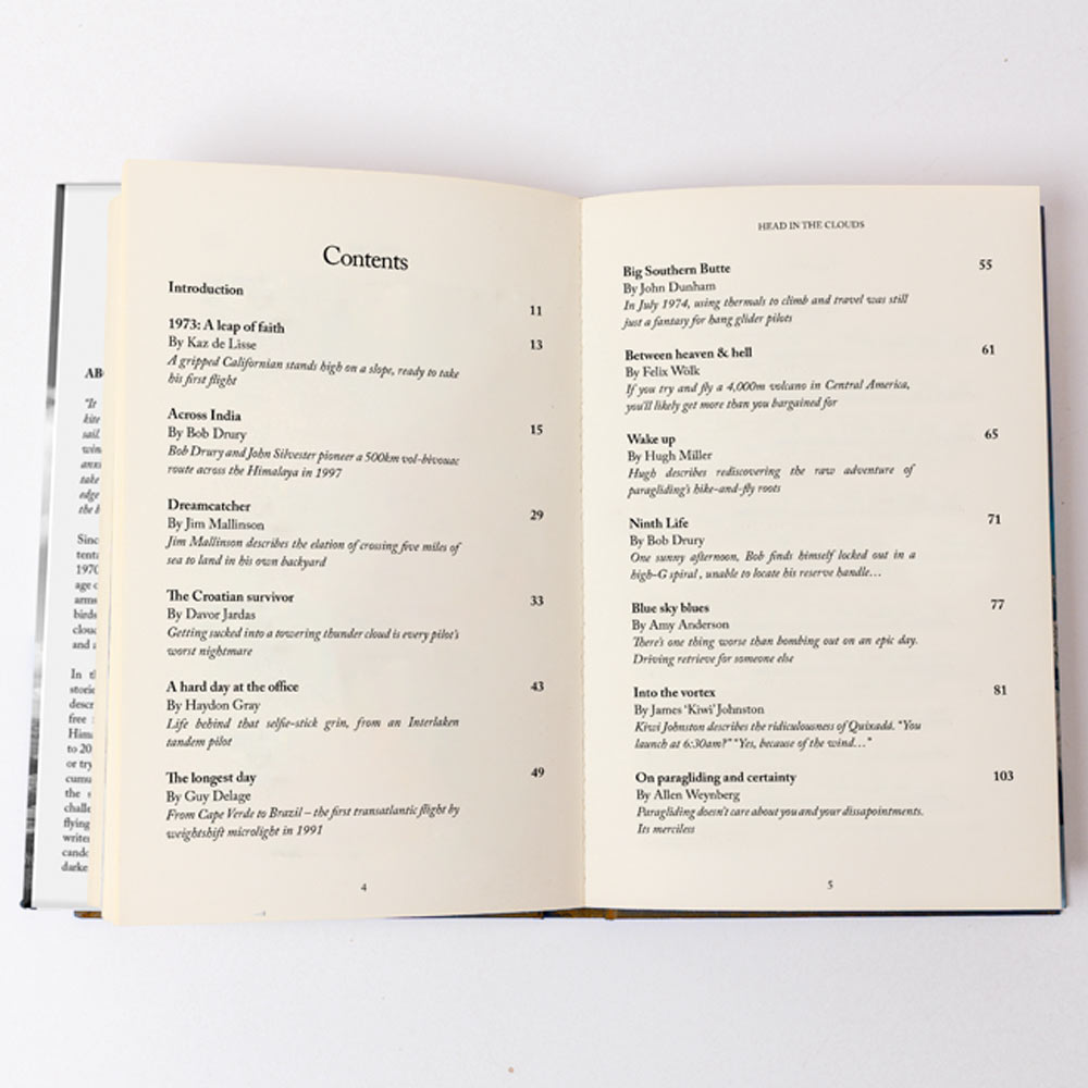 Livre Head in the Clouds(version Anglaise)