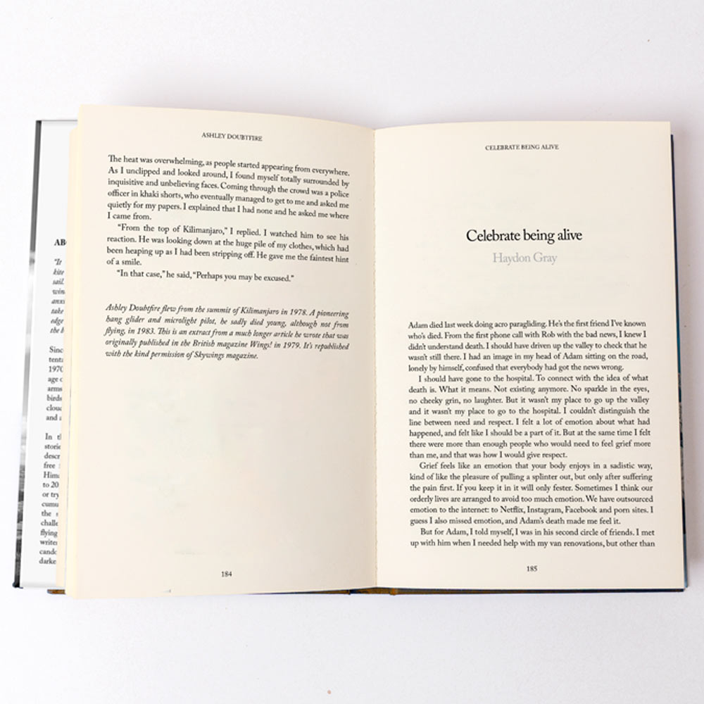 Livre Head in the Clouds(version Anglaise)