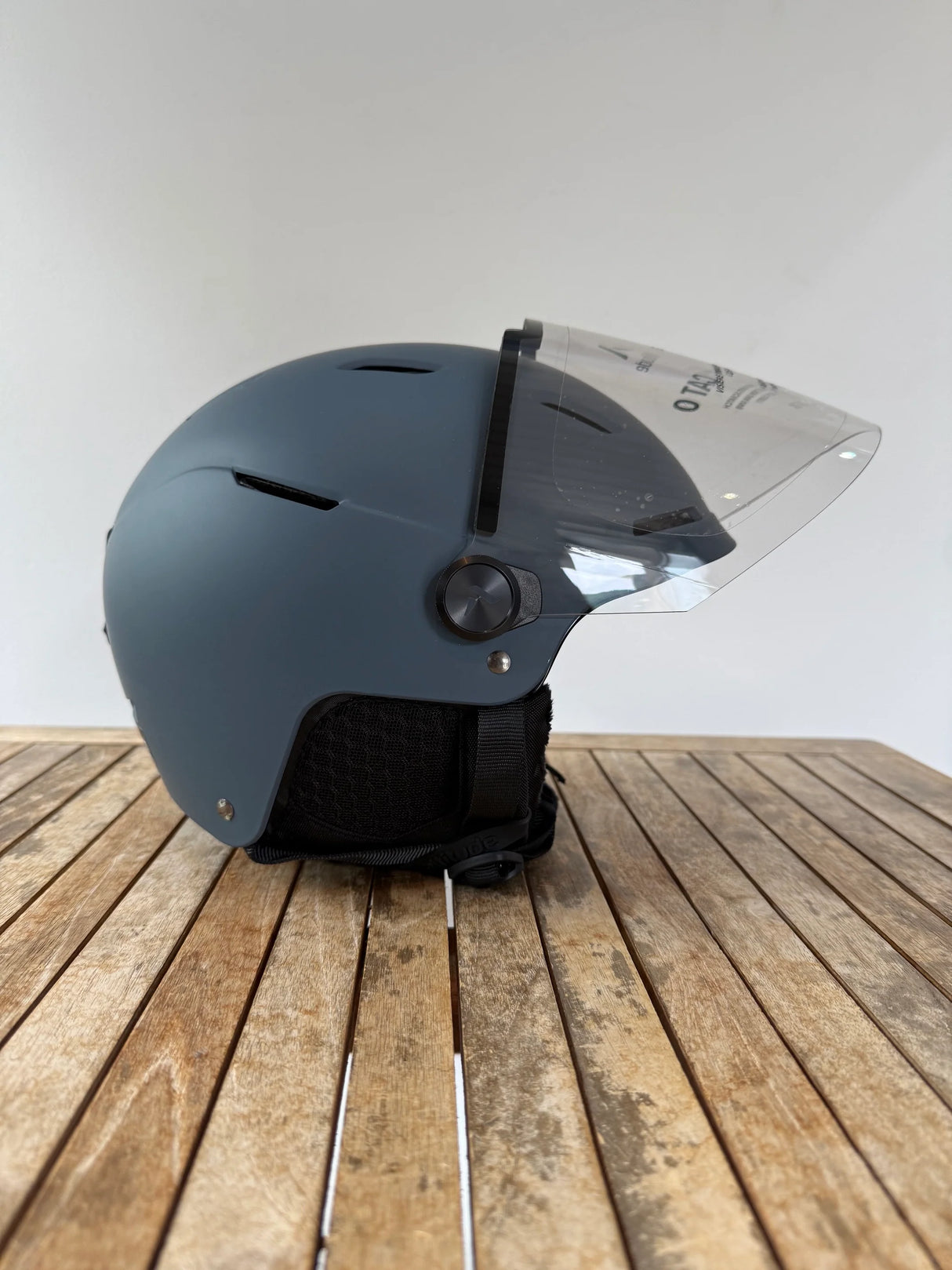 Altitude - Kazé - Casque parapente