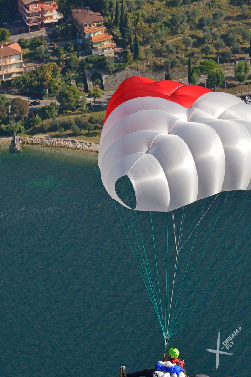 Parachute de secours dirigeable X-Dreamfly X-triangle