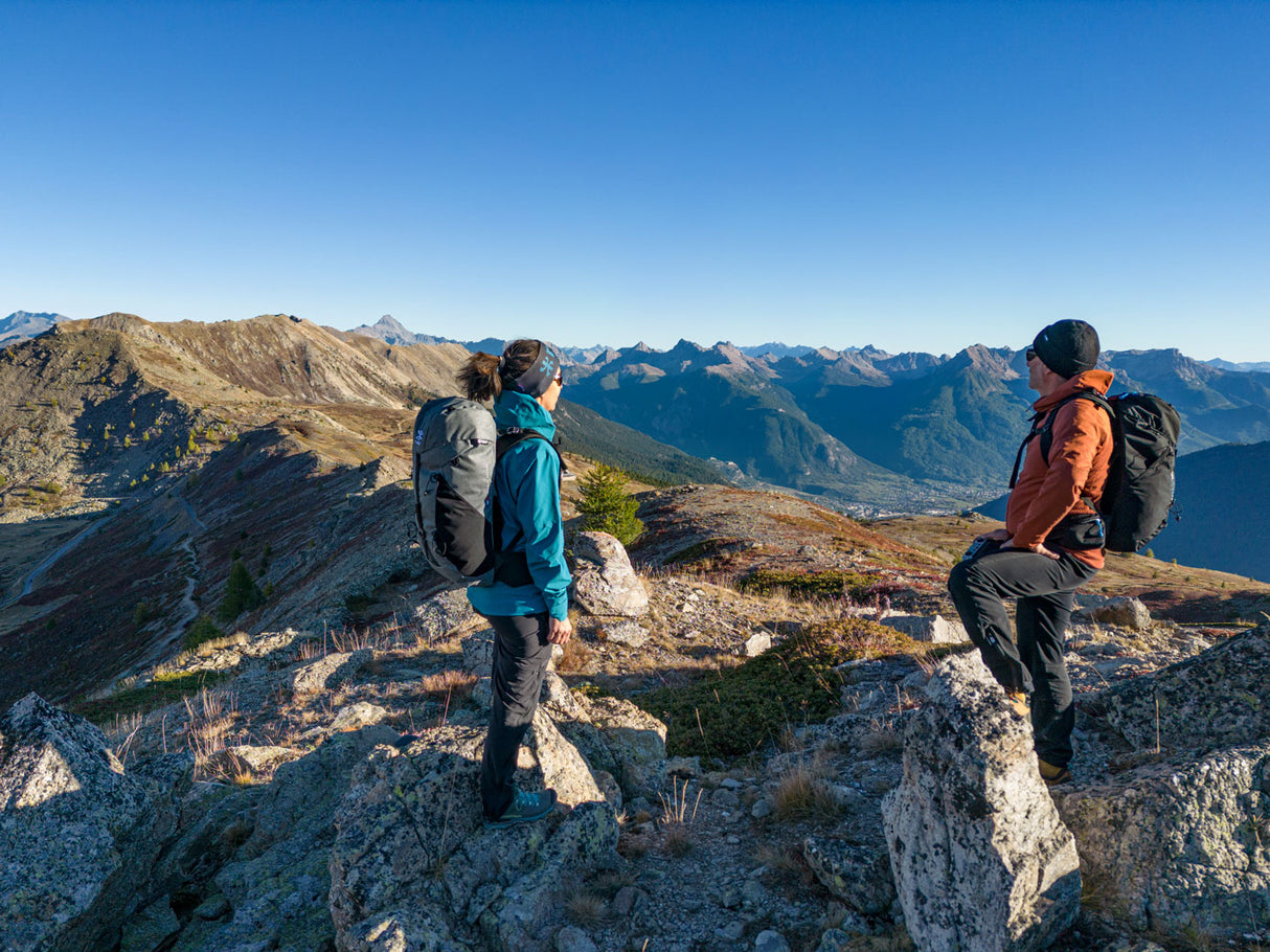 Sac à dos technique HIKE femme NEO 20 / 30 / 45 l