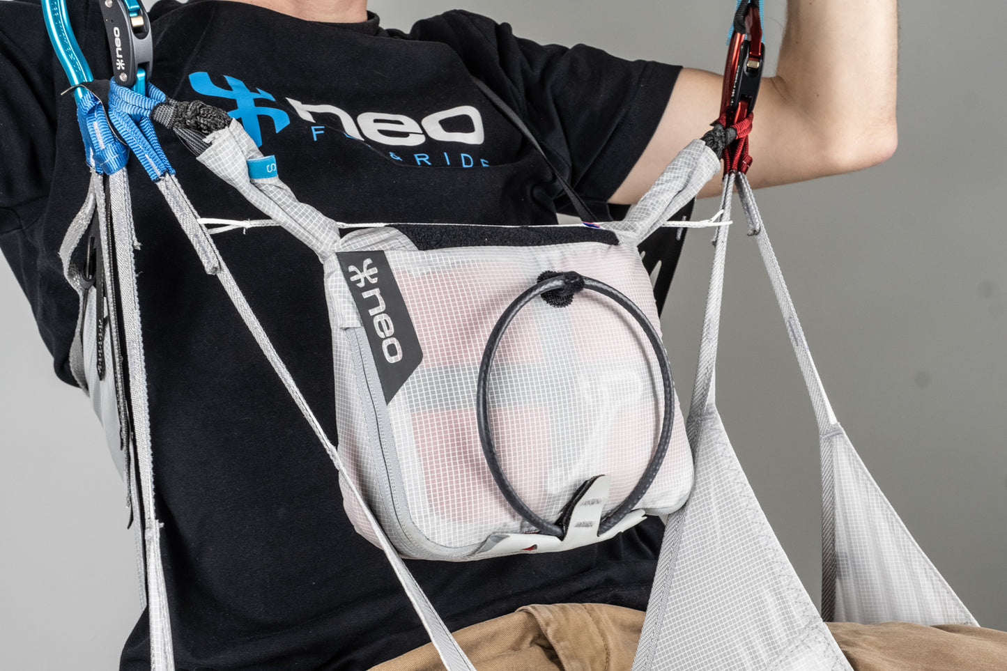 Neo lite 2.0 ventral rescue parachute container