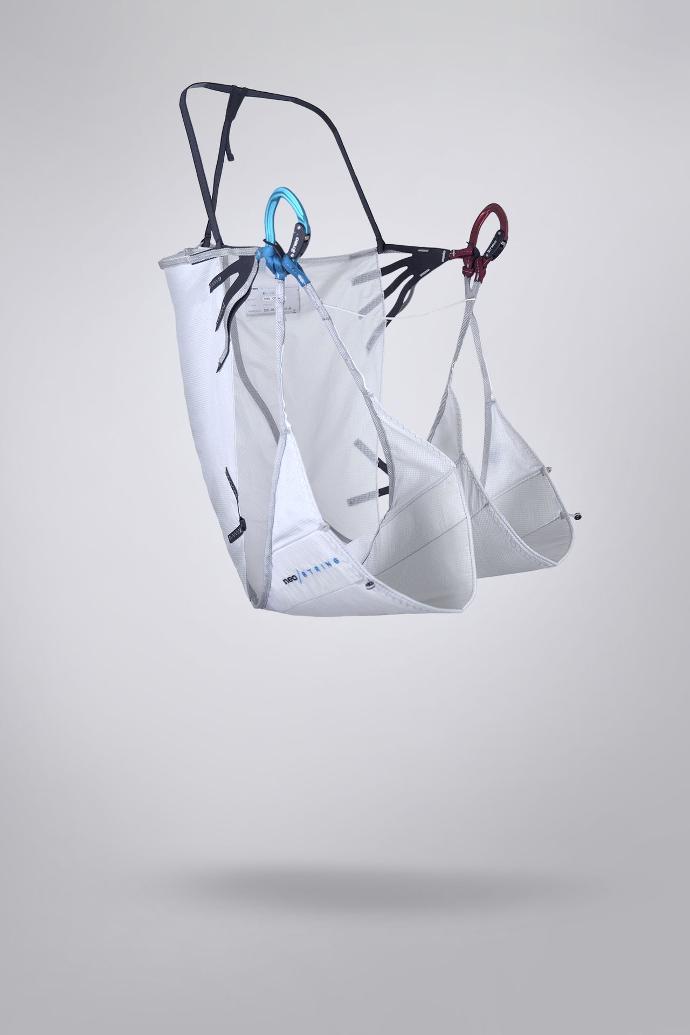 Neo Le String 3 Saddle