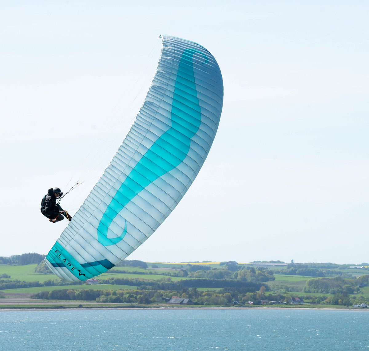 Flare Moustache 2 – Parakite 22m Dove (Blanche et verte) - Démo