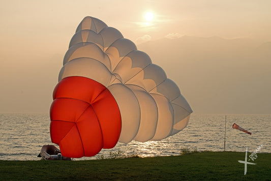X-Dreamfly X-triangle airship emergency parachute