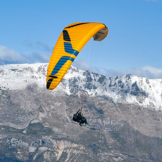 Tandem paraglider Ozone Magnum 4