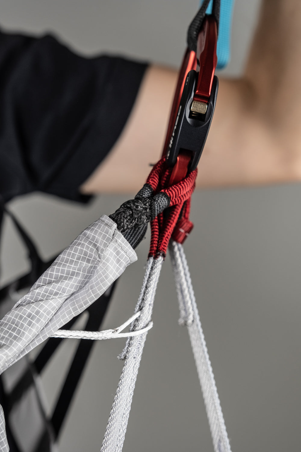 Neo lite 2.0 ventral rescue parachute container 