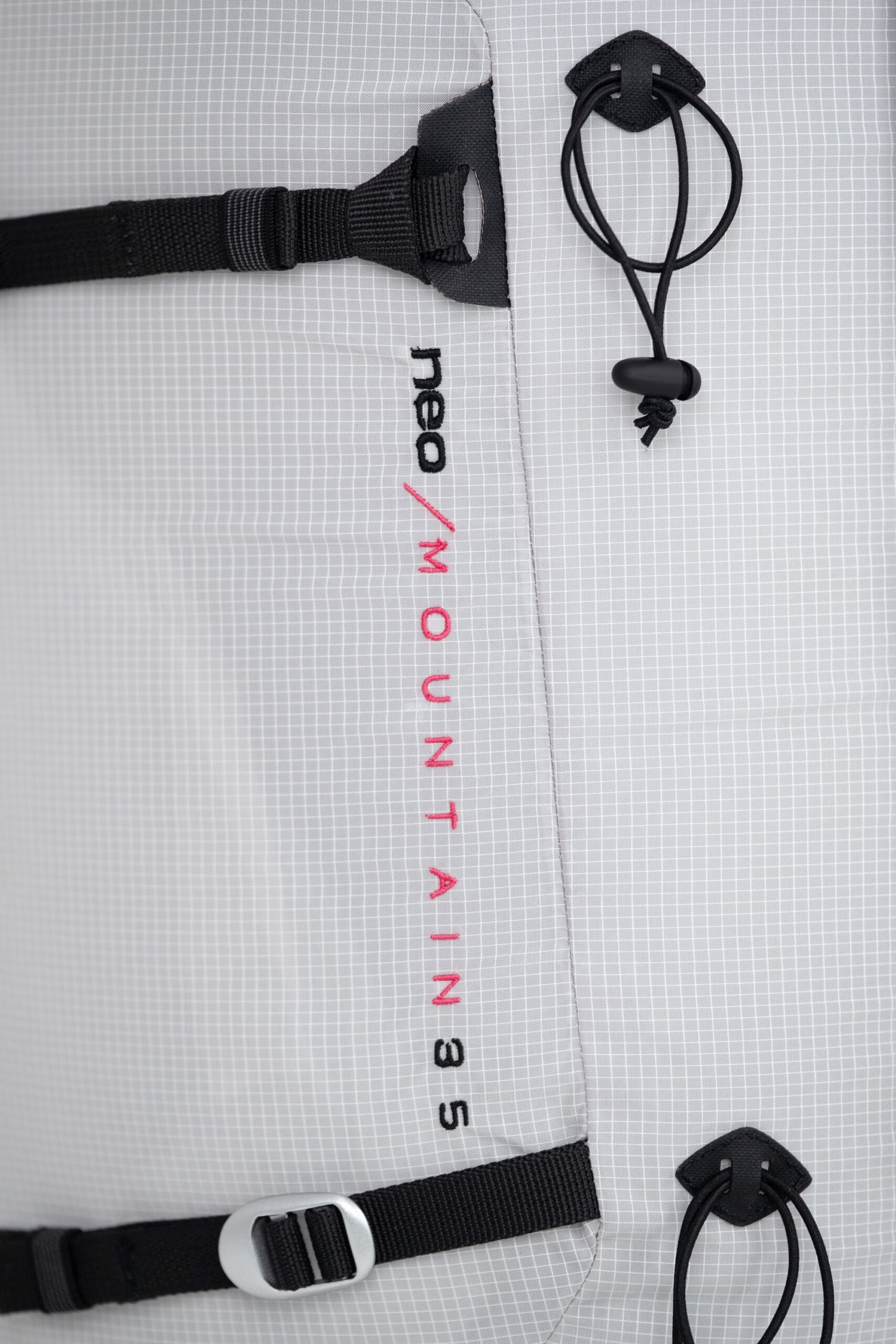 NEO Mountain 25L / 35L technical mountain backpack