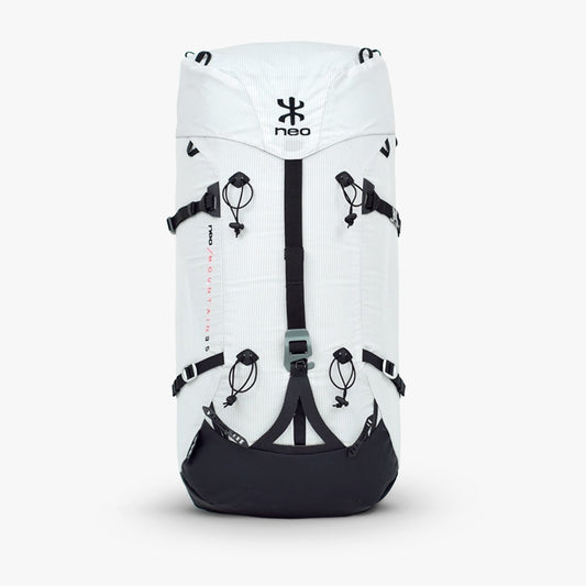 NEO Mountain 25L / 35L technical mountain backpack